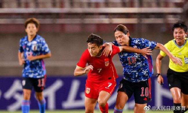 半场结束，拜仁1-0斯图加特。